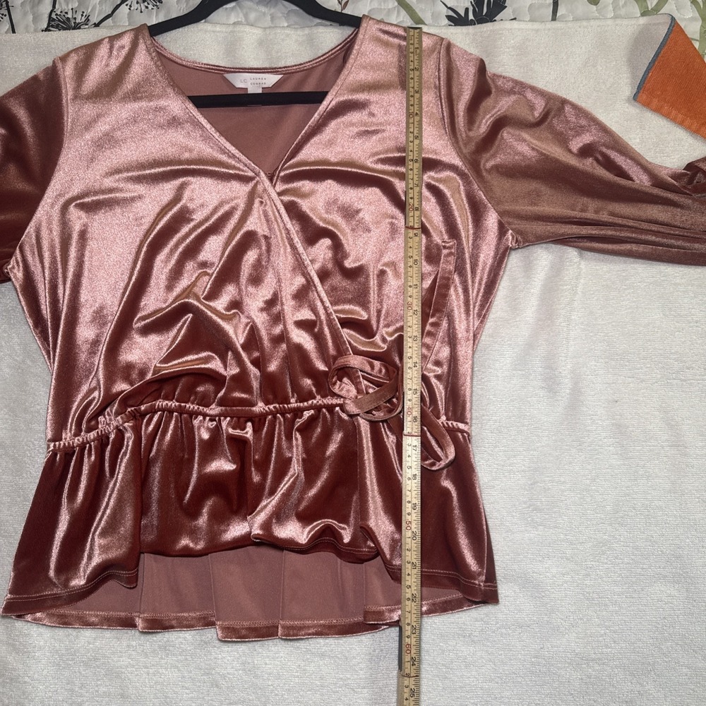 LC Lauren Conrad Rose Gold Velvet Wrap Blouse Long Sleeve Ruched L - Picture 9 of 9